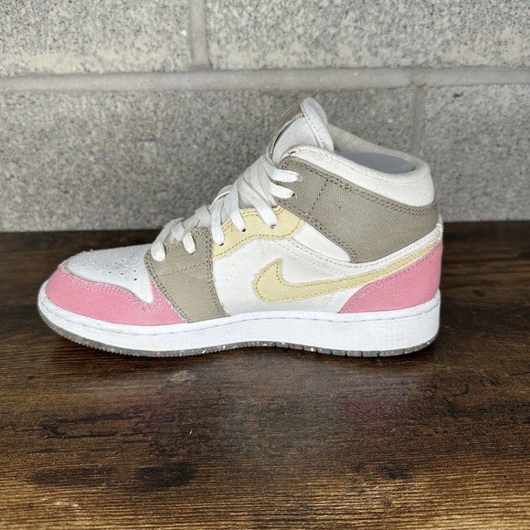 Nike Air Jordan 1 Mid SE GS Pastel Grind Shoes Size 5Y Sneaker DJ0338 100 - Picture 7 of 10